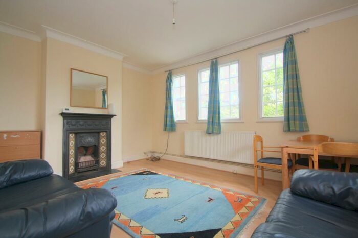 2 Bedroom Flat To Rent In Bloomfield Court, Bloomfield Road, Highgate, N6