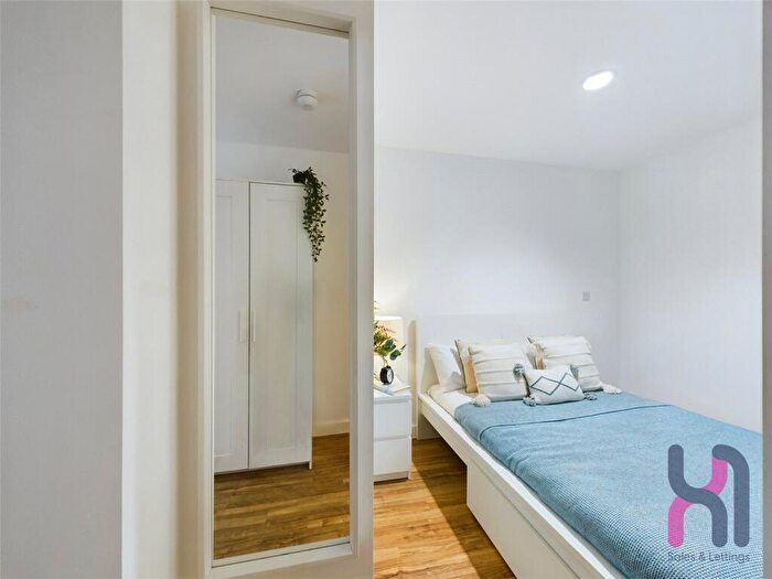 Flat To Rent In The Campus, Frederick Road, Salford, M6