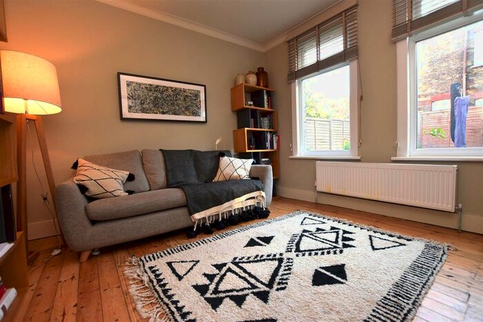 2 Bedroom Flat To Rent In Lea Bridge Road, London, E10