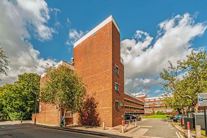 1 Bedroom Flat To Rent In Earlsferry Way, London, N1