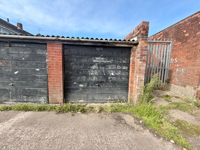 Garage / Parking For Sale In Garage At Winding Mill South, Brierley Hill, DY5