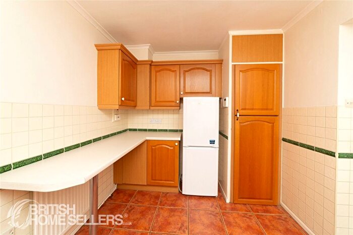 2 Bedroom Bungalow For Sale In Weetman Avenue, Church Warsop, Mansfield, Nottinghamshire, NG20