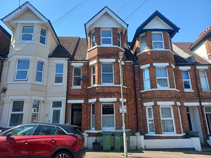 1 Bedroom Flat To Rent In Victoria Road, Folkestone, CT19