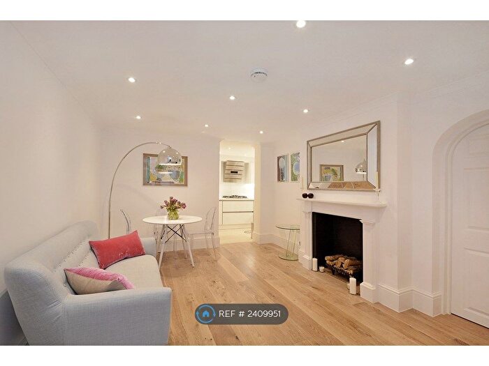 2 Bedroom Flat To Rent In Bryanston Square, London, W1H
