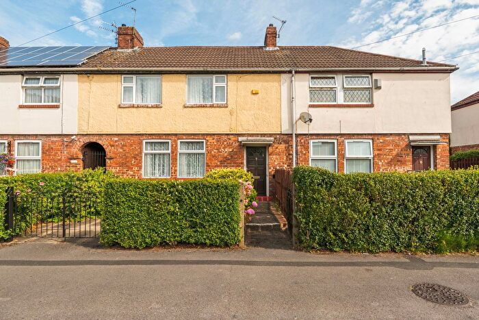 4 Bedroom Terraced House For Sale In Constantine Avenue, York, YO10