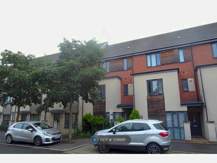 4 Bedroom Terraced House To Rent In Four Chimneys Crescent, Hampton Vale, Peterborough, PE7