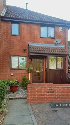 1 Bedroom Semi-Detached House To Rent In The Pastures, High Wycombe, HP13