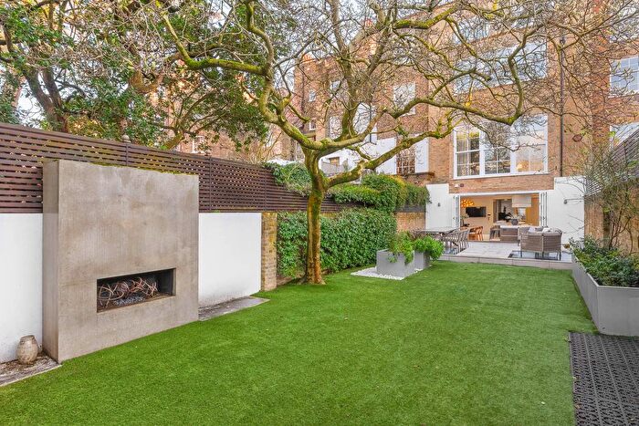 8 Bedroom Terraced House To Rent In Cheyne Walk, Chelsea, SW3