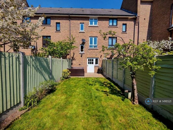 4 Bedroom Terraced House To Rent In Anglian Road, London, E11