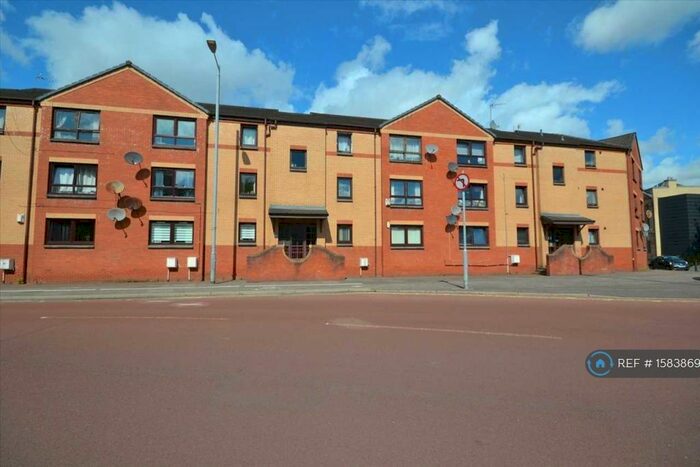 2 Bedroom Flat To Rent In James Street, Glasgow, G40
