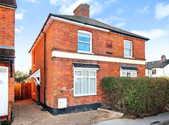 3 Bedroom Semi-detached House For Sale In Woking, Surrey, GU21