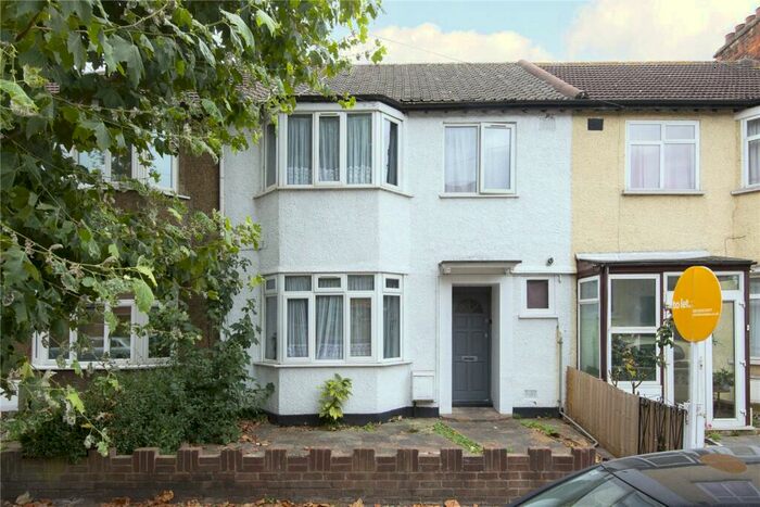 3 Bedroom Terraced House To Rent In Boundary Road, Walthamstow, London, E17