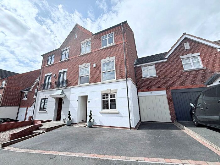 4 Bedroom Town House For Sale In Manderston Close, Milking Bank/ Lower Gornal, DY1