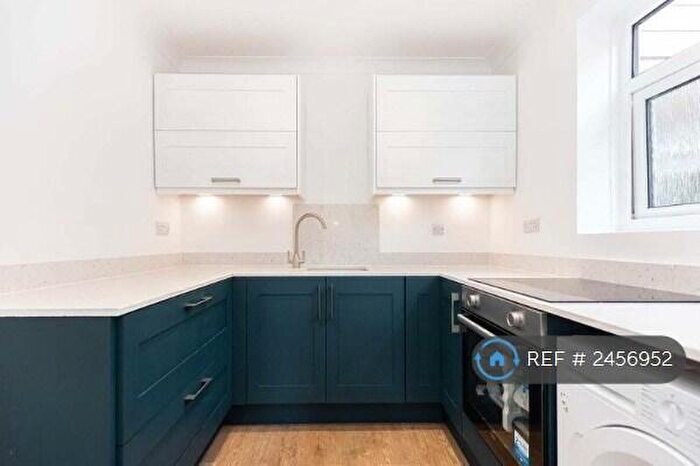 1 Bedroom Flat To Rent In Meyrick Court, Bournemouth, BH2