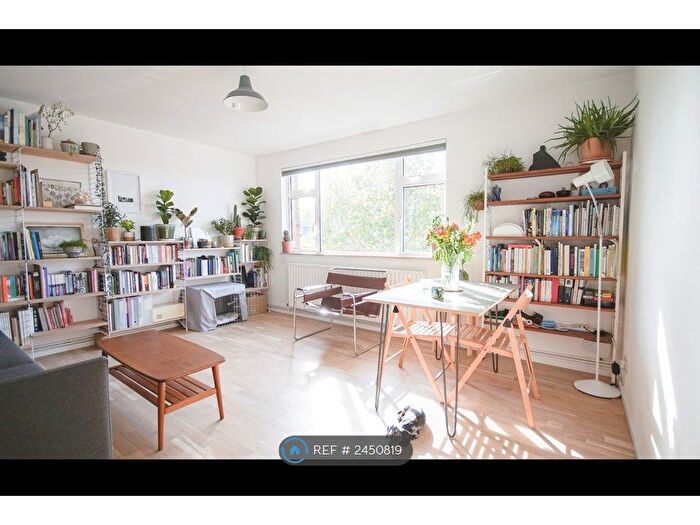 2 Bedroom Flat To Rent In St. Asaph Court, London, SE4