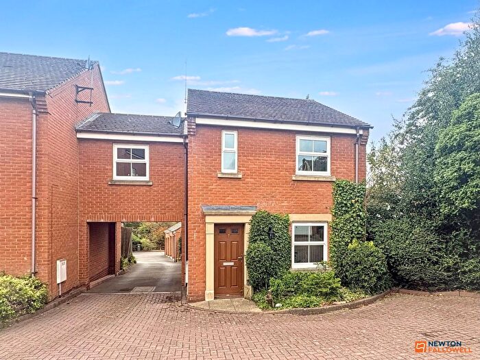 3 Bedroom Semi-Detached House For Sale In The Leascroft, Ravenstone, LE67