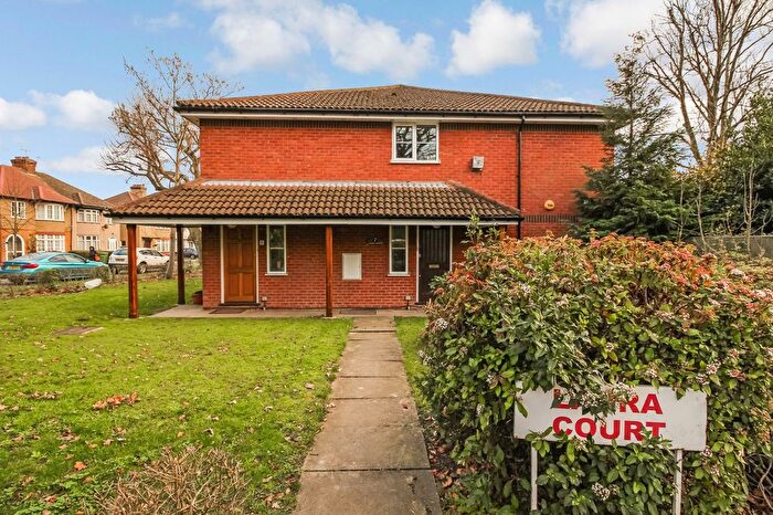 2 Bedroom Flat To Rent In Parkfield Avenue, Laura Court Parkfield Avenue, HA2