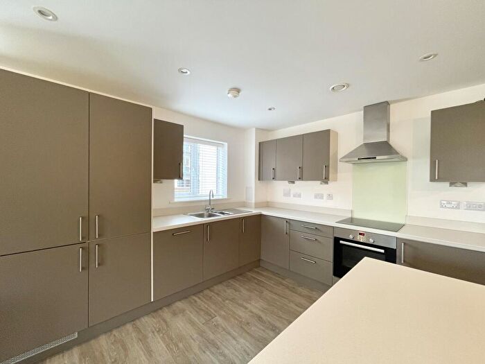 3 Bedroom Apartment To Rent In Holmbush Mews, Faygate, Horsham, RH12