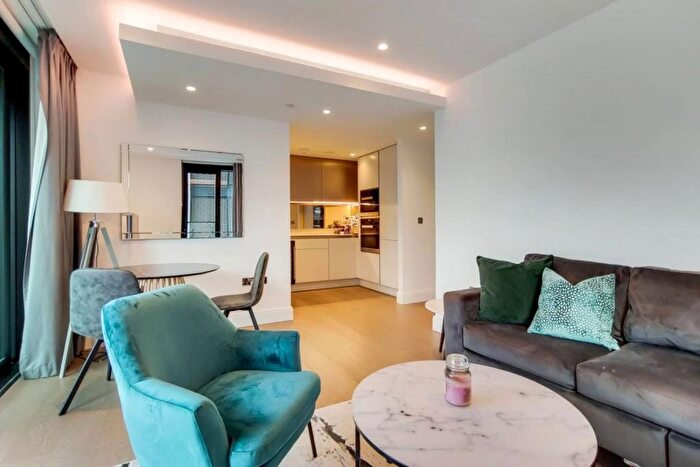 2 Bedroom Flat To Rent In The Dumont, London, SE1