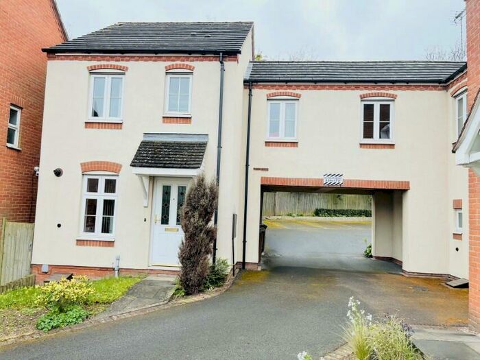 3 Bedroom Semi-Detached House To Rent In Middlewood Close, Solihull, B91