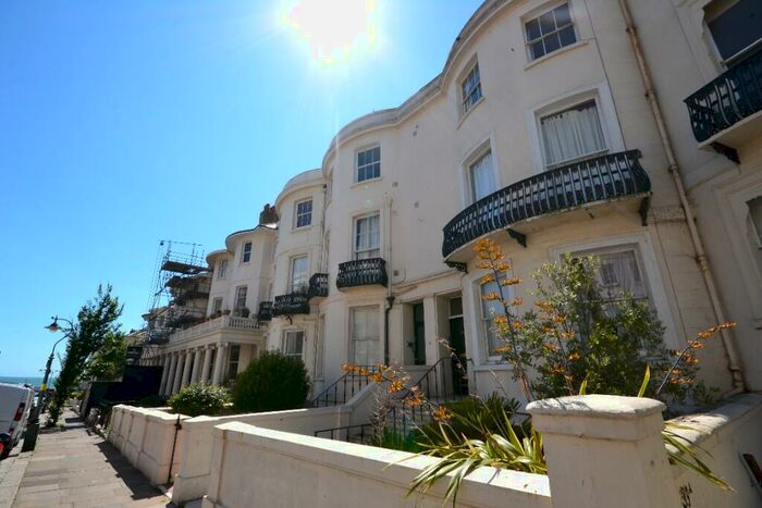 Studio To Rent In Lansdowne Place, Hove, East Sussex, BN3