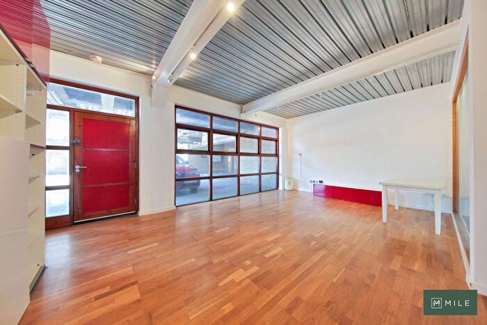 2 Bedroom Flat To Rent In New Crescent Yard, Acton Lane, London, NW10