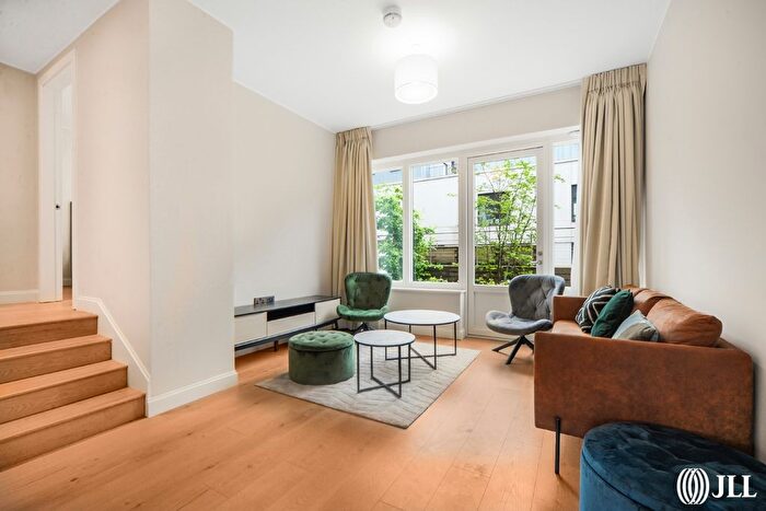 3 Bedroom Flat To Rent In Sugar House Lane, London, E15