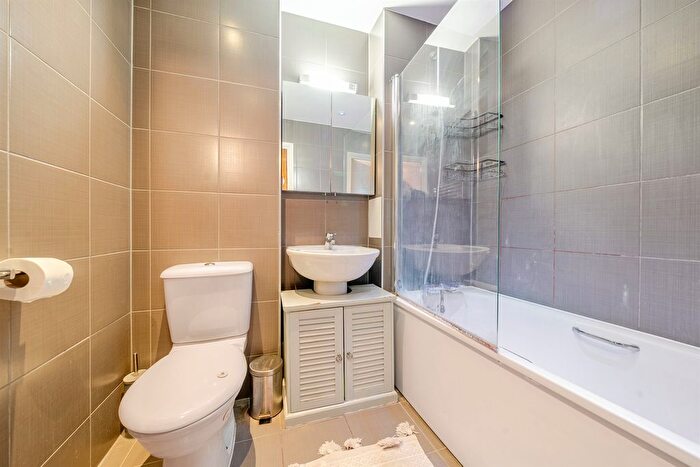 1 Bedroom Flat For Sale In Cannon Road, London, N17