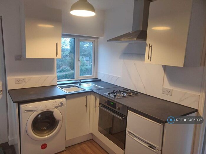 1 Bedroom Flat To Rent In Lowedges Drive, Sheffield, S8