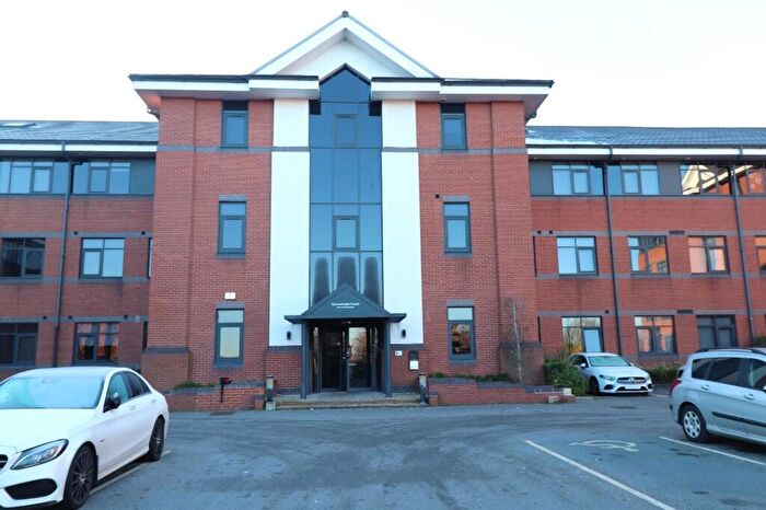 2 Bedroom Flat To Rent In Greenleigh Court, Dawsons Square, Pudsey, Yorkshire, LS28