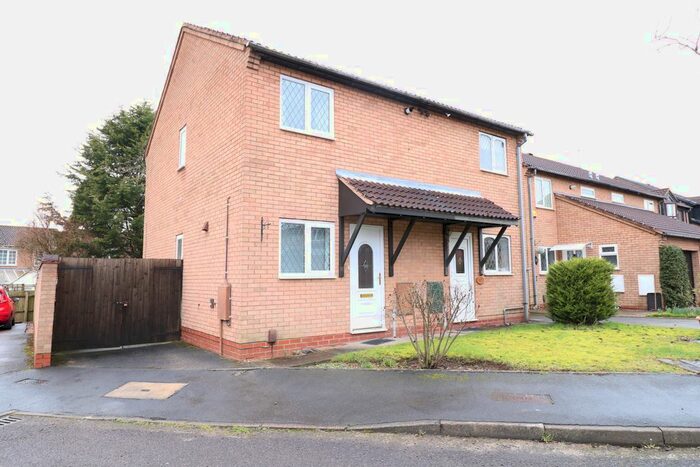 2 Bedroom Semi-Detached House To Rent In Tilesford Close, Shirley, Solihull, B90
