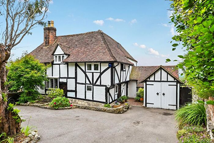 4 Bedroom Detached House For Sale In Linton Hill, Linton, ME17