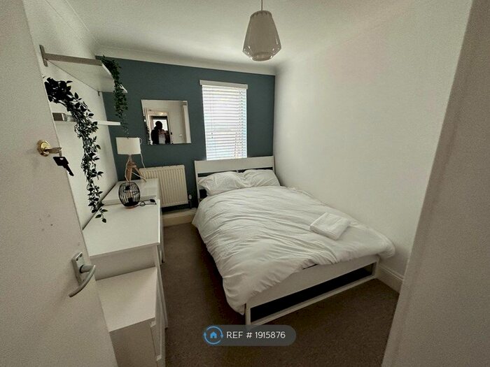 6 Bedroom Semi-Detached House To Rent In Lyon Street, Southampton, SO14