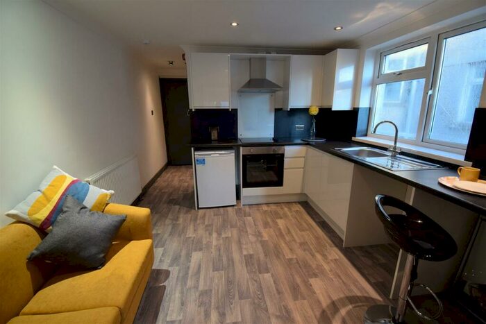 1 Bedroom Apartment To Rent In Crwys Road, Cardiff, CF24
