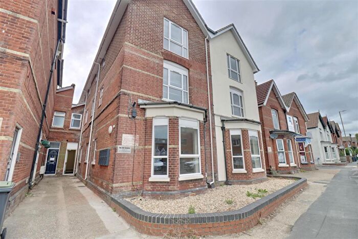 1 Bedroom Flat To Rent In Brockhurst Road, Gosport, PO12