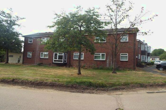 1 Bedroom Flat To Rent In Pippin Court, Wickford, SS11