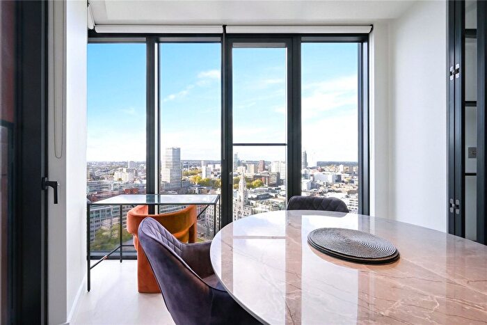 2 Bedroom Flat For Sale In One Crown Place, Hackney, EC2A