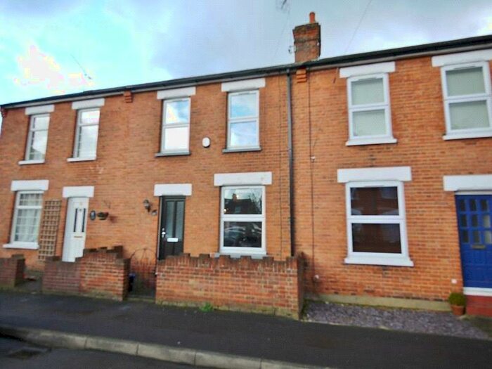 2 Bedroom Terraced House To Rent In North Road Avenue, Brentwood, Essex, CM14