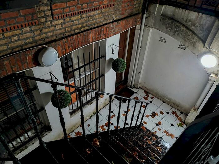 1 Bedroom Flat To Rent In - Courtfield Road, London, SW7