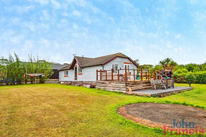 2 Bedroom Detached House For Sale In Martletwy, Pembrokeshire, SA67