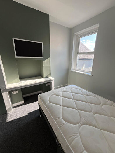 7 Bedroom Terraced House To Rent In Mackintosh Place, Cardiff, CF24