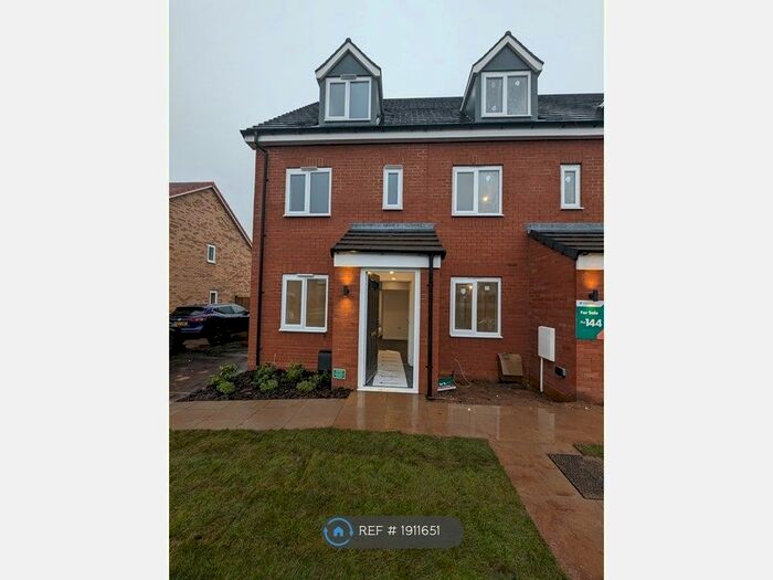 3 Bedroom End Of Terrace House To Rent In Meggitt Avenue, Coventry, CV6