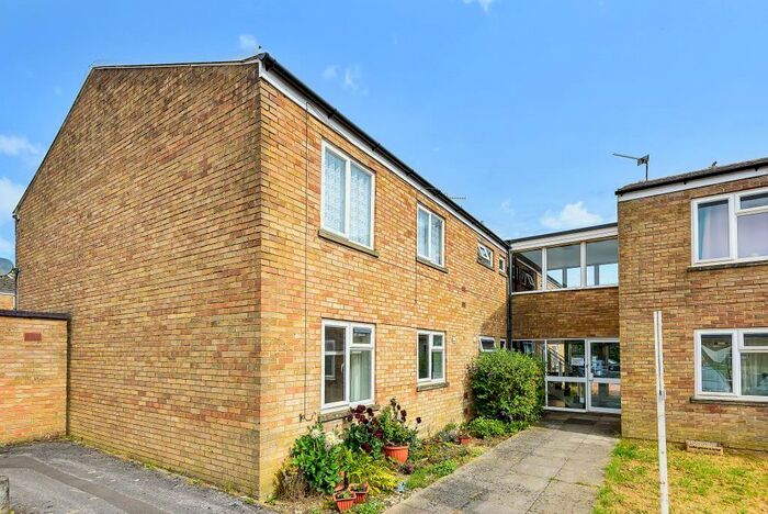 2 Bedroom Apartment To Rent In Purton, SN5