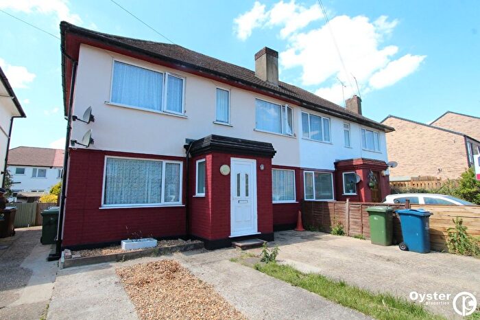 2 Bedroom Maisonette To Rent In Edward Road, Harrow, HA2
