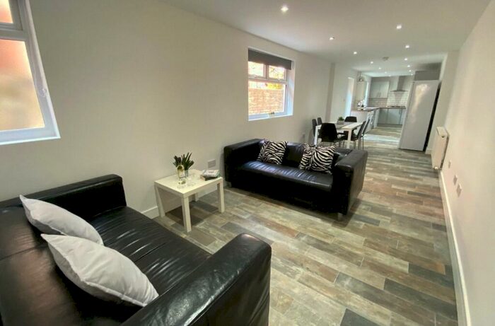 8 Bedroom House To Rent In Montgomerie Road, Southsea, Hampshire, PO5