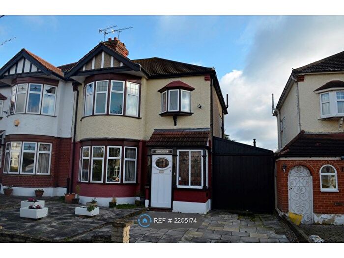 3 Bedroom Semi-Detached House To Rent In Wordsworth Avenue, London, E18