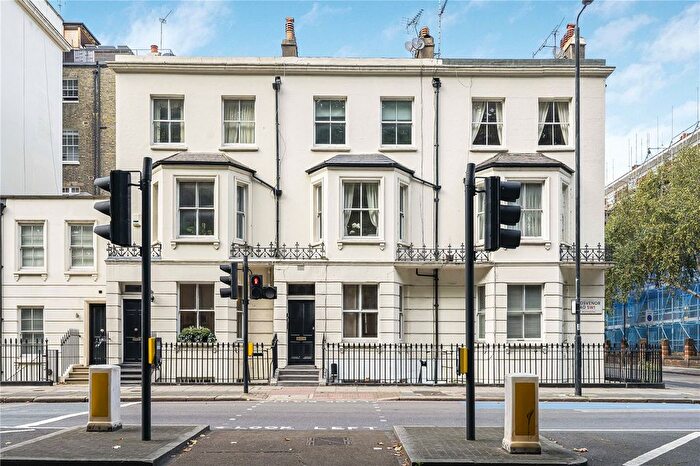 1 Bedroom Flat For Sale In Grosvenor Road, London, SW1V