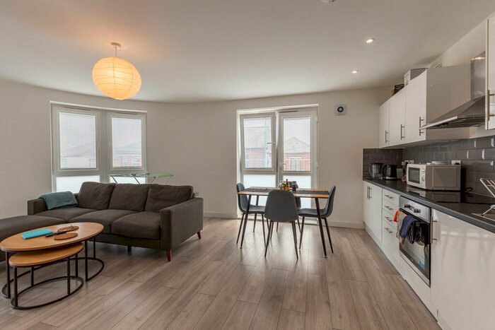 2 Bedroom Apartment To Rent In Bevois Valley Road, Southampton, SO14