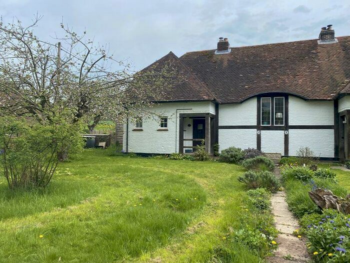 3 Bedroom Semi-Detached House To Rent In Upham, Nr Winchester / Bishops Waltham, Hampshire, SO32