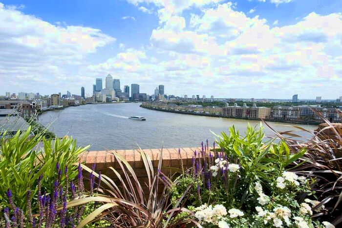 3 Bedroom Flat To Rent In Free Trade Wharf, The Highway, E1W